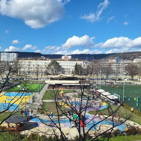 Bright Apartman Várna